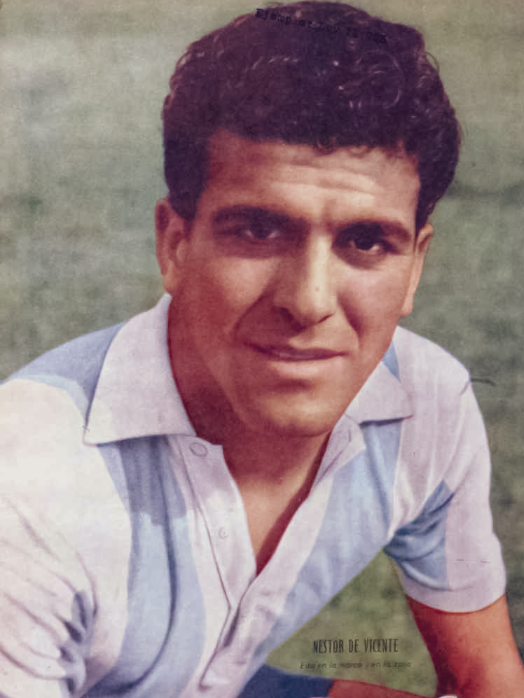 DE VICENTE, Néstor Antonio
